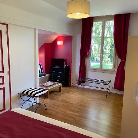 Le Moulin Calme Bed & Breakfast Luceau